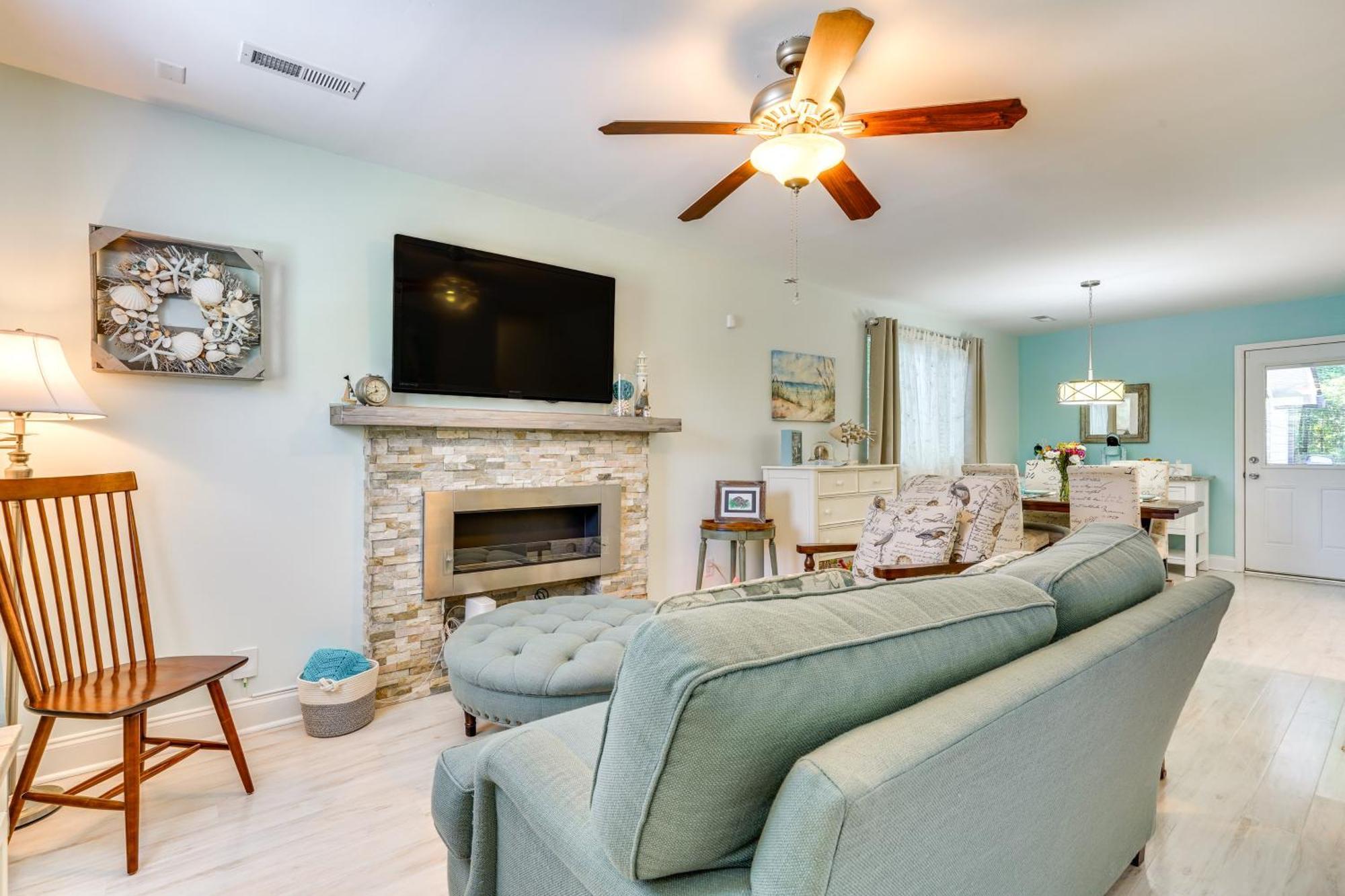 Cozy Goose Creek Escape With Patio And Grill Villa Dış mekan fotoğraf